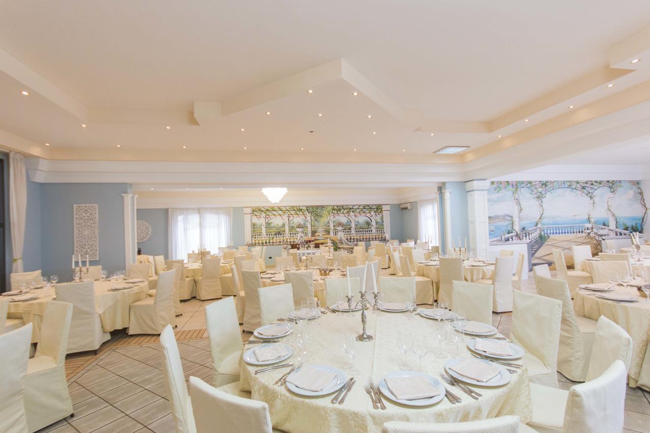 Rosa Dei Venti Hotel ซานตา เชซาเรอา แตร์เม ภายนอก รูปภาพ